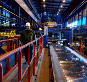 Muncitorii de la ArcelorMittal Roman au refuzat să intre la lucru 