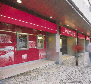 S&P şi-a revizuit în sens negativ perspectiva de creştere pentru Portugalia, anticipând o stagnare în 2010. 