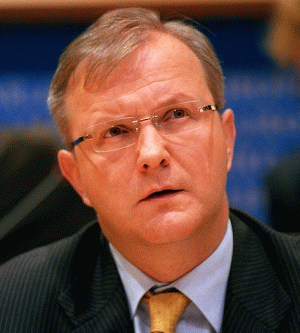 Olli Rehn: "Uniunea nu a scăpat de pericol, în pofida stabilirii unui mecanism de salvare financiară pentru Grecia şi a unui plan de susţinere a zonei euro.