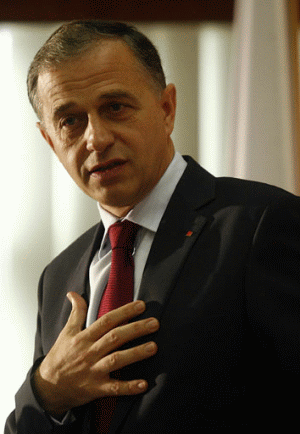 Geoană: Guvernulva fi demis dacă opoziţia îşi uneşte forţele 