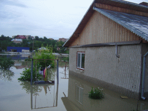 Lindab şi Ytong asigură materiale pentru construcţia a opt case în Dorohoi
