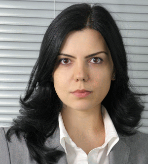 "SMART este un serviciu destinat investitorilor activi, care deţin deja un portofoliu de acţiuni, au experienţă investiţională şi doresc să fructifice orice oportunitate de investiţie în timp util", a declarat Mihaela Biciu, director general "Tradeville".