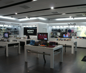 Cel mai mare magazin "Sony Center" în "Unirea" Bucureşti