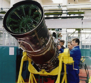 "Aerostar" Bacău a semnat contractul pentru executarea unor investiţii de 11,1 milioane lei