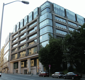 Statul polonez vinde 64% din Bursa de la Varşovia. Oferta pentru investitorii individuali este de 30% din cele 26,8 milioane de titluri puse în vânzare.