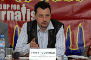 Angajaţii de la "Realitatea" ameninţă cu greve şi procese