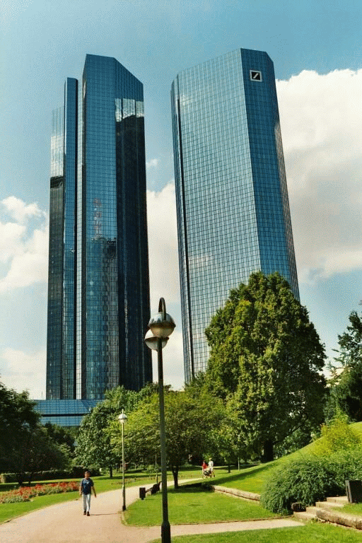 BCE nu are motive să coboare dobânda: euro creşte
