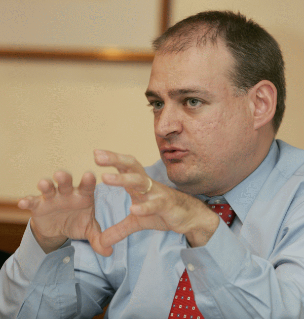 Georg Kovacs: "Băncile se aşteaptă să vândă creditele cu ipoteci la un preţ de cel puţin 50% din valoarea iniţială, în timp ce agenţiile de colectare sunt dispuse să plătească 20-25% pentru ipotecile bune".