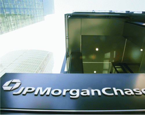 "JPMorgan" are profituri record