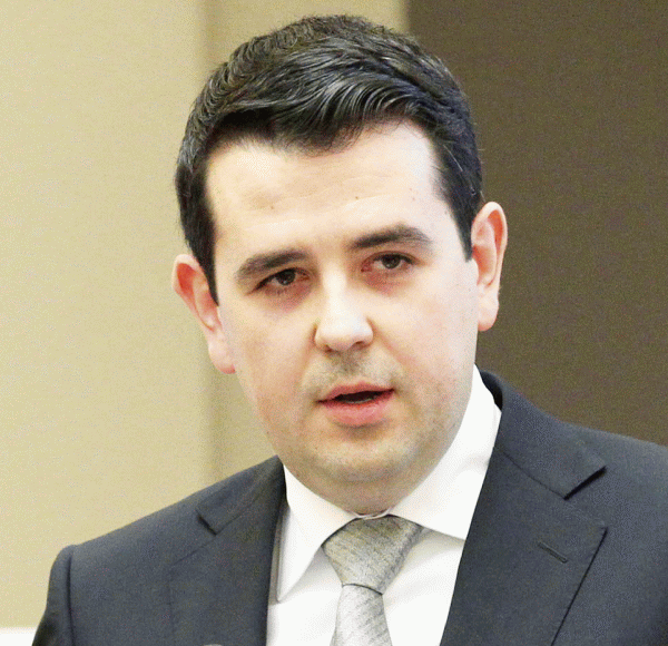 Dragoş Bîlteanu: "În cadrul SIF1, nu dorim o lichidare controlată, ci o dezvoltare sustenabilă şi durabilă bazată pe o perioadă definită de restructurare a portofoliului şi capitalizarea profiturilor, iar propunerea mea către Consiliul de Administraţie va fi în acest sens".
