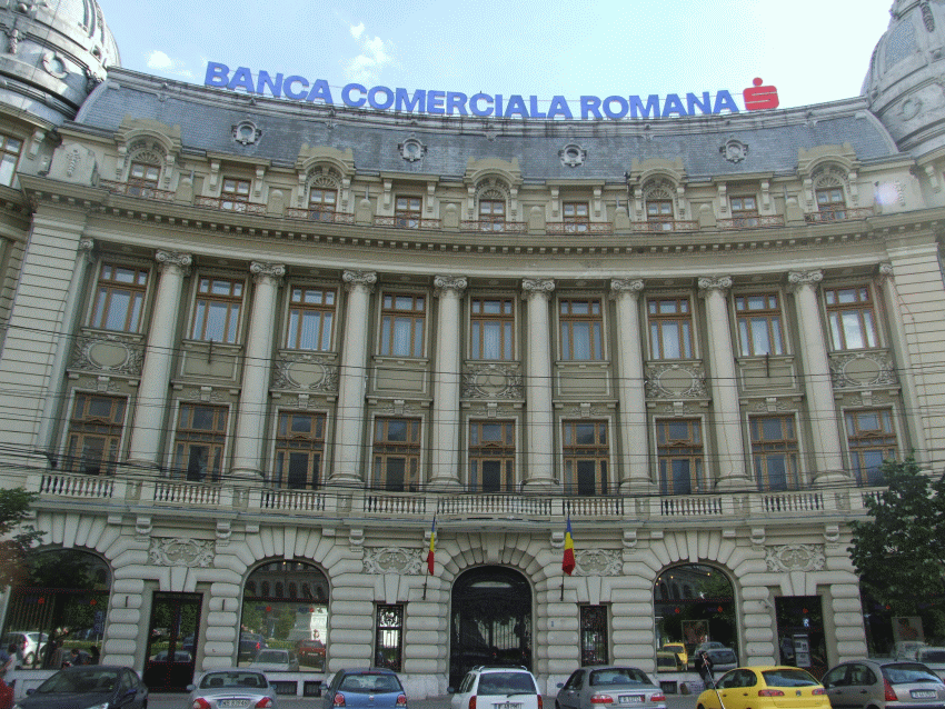 BCR a lansat noi pachete de cont curent