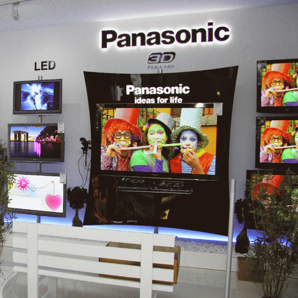 "Panasonic" se restructurează ca urmare a declinului cererii de televizoare şi a aprecierii monedei japoneze - yenul.