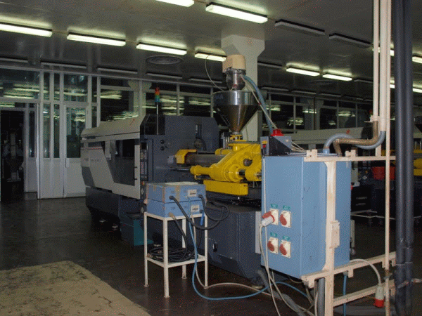 Guvernul pregăteşte privatizarea producătorului de seringi Sanevit Arad