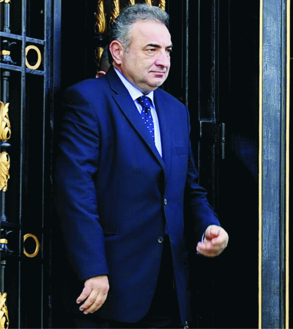 The government dismantles the CNVM, the CSA and the CSSPP