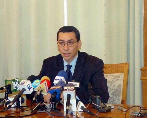 Victor Ponta: "Dacă vom constata că INS este de vină pentru eroarea de calcul a PIB-ului atunci vom cere schimbarea şefului acestei instituţii"