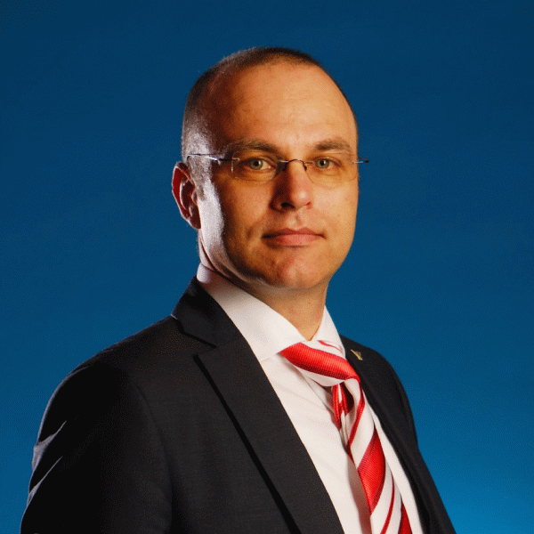 Adrian Mihai: FAN Courier este liderul pieţei de curierat rapid începând din anul 2006, cu o cotă de piaţă de aproximativ 25-30%.