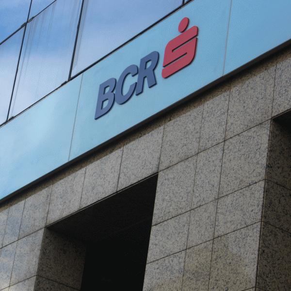 BCR BpL a înregistrat o creştere de 58% a activelor în 2012 