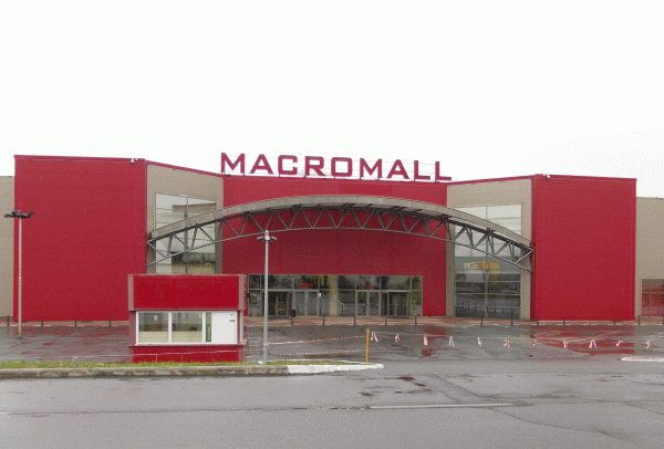 Primul mall părăsit din Braşov