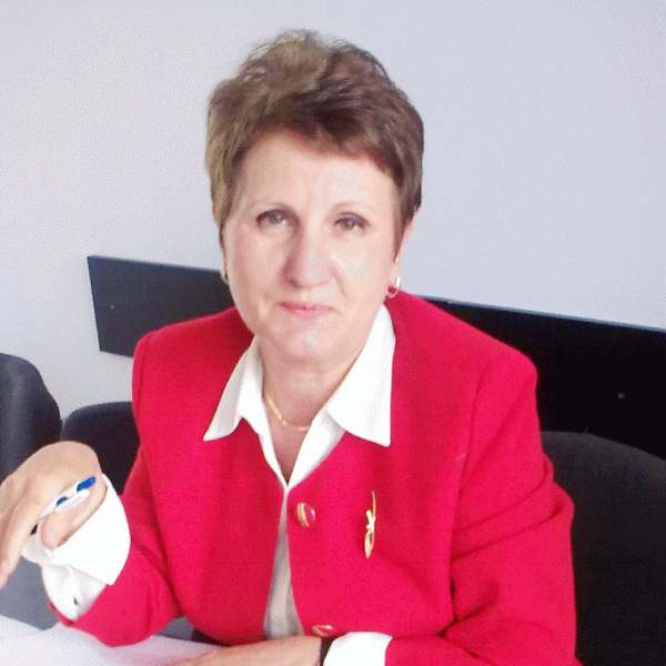 "Structura producţiei este de 90% confecţie (majoritatea cămăşi şi bluze) şi 10% servicii (de construire a tiparelor, gradare, plotare şi brodare)".