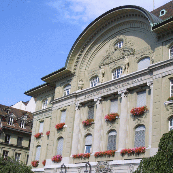 Banca Elveţiei: "Băncile încă sunt prea mari ca să eşueze"