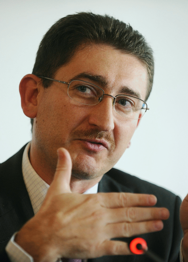 "Ancheta pe piaţa laptelui va fi finalizată în acest an, cea pe piaţa cerealelor mai durează"