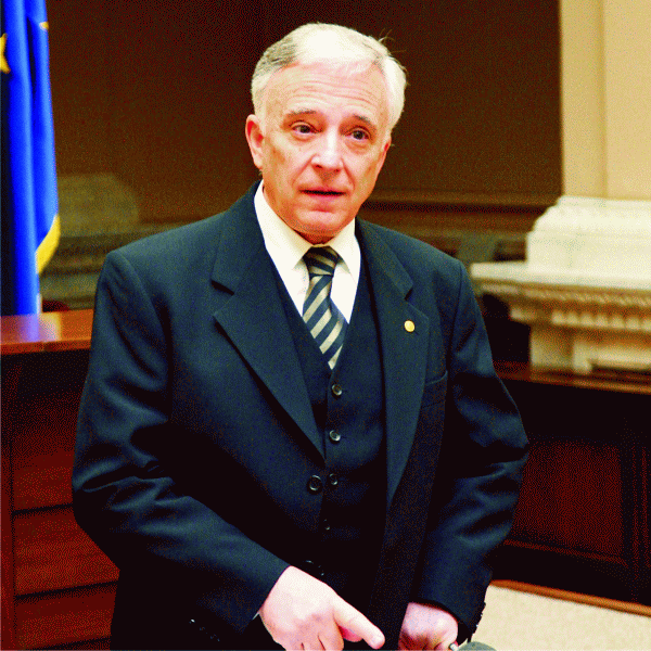 Mugur Isărescu: "Banca centrală ar putea să continue relaxarea dobânzii de politică monetară"