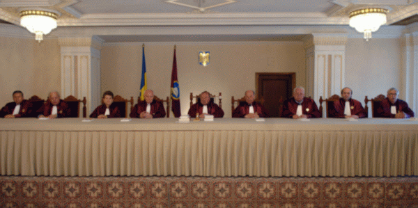 PDL a sesizat Curtea Constituţională în privinţa legii descentralizării
