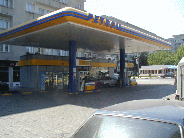 Profitul net al Petrom a scăzut cu 19%, iar vânzările s-au redus cu 9%