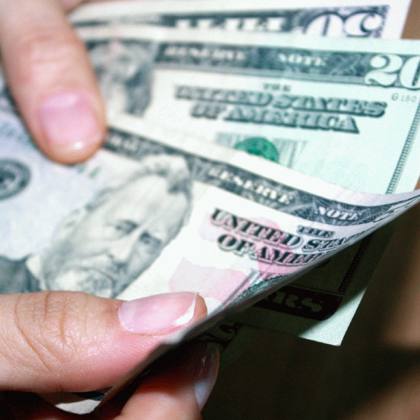 Va mai juca dolarul vreun rol în acordul strategic dintre Rusia şi China?