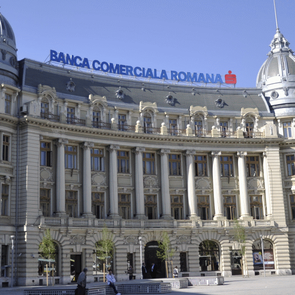 BCR, în instanţă cu lideri sindicali concediaţi