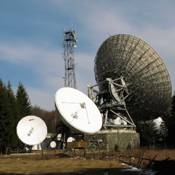 Datoriile companiilor de telecomunicaţii au crescut spectaculos şi în 2013