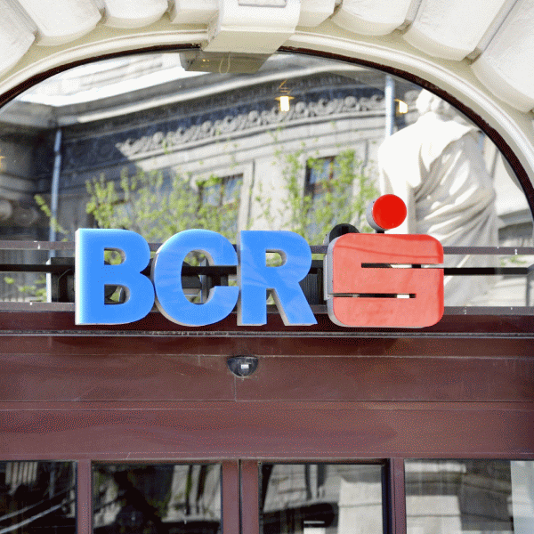 BCR, defrauded with 11 million Euros by its own employees