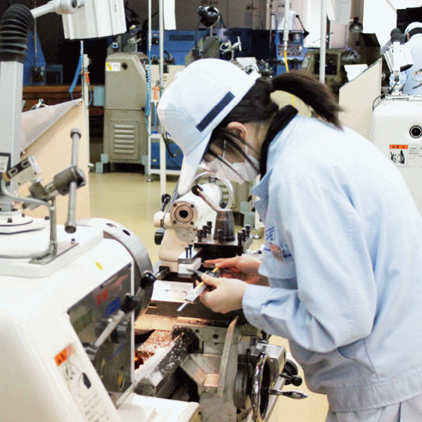 China impune amenzi record producătorilor japonezi de piese auto