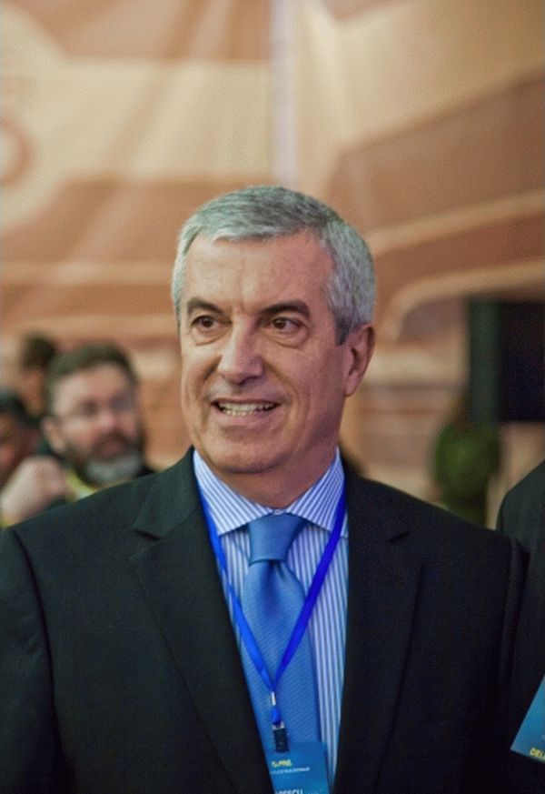 Tăriceanu propune referendum de demitere a lui Băsescu pe 2 noiembrie