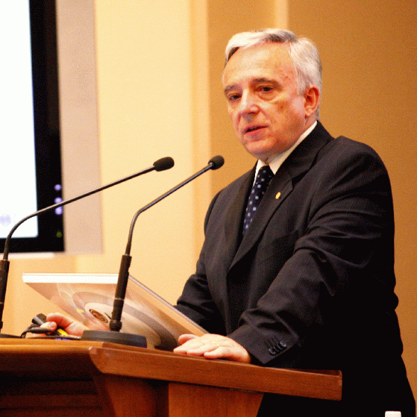 "Uniunea Bancară va influenţa sistemul nostru financiar, indiferent dacă vom fi sau nu membri"
