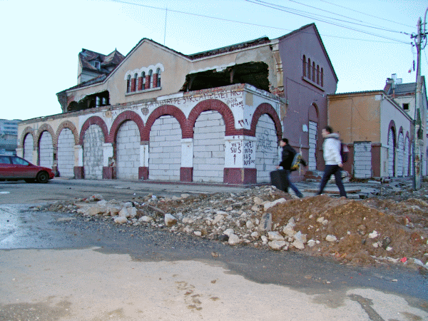  Terenul pe care Primăria Capitalei intenţionează să reconstruiască Hala Matache nu este concesionat