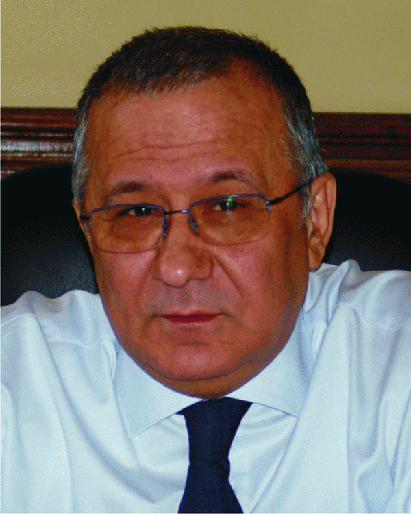 Nicolae Cinteză: "Nu mai vindeţi iluzii!"