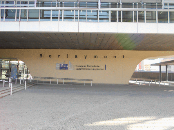 "Atacurile politice la adresa judecătorilor şi procurorilor rămân o problemă"