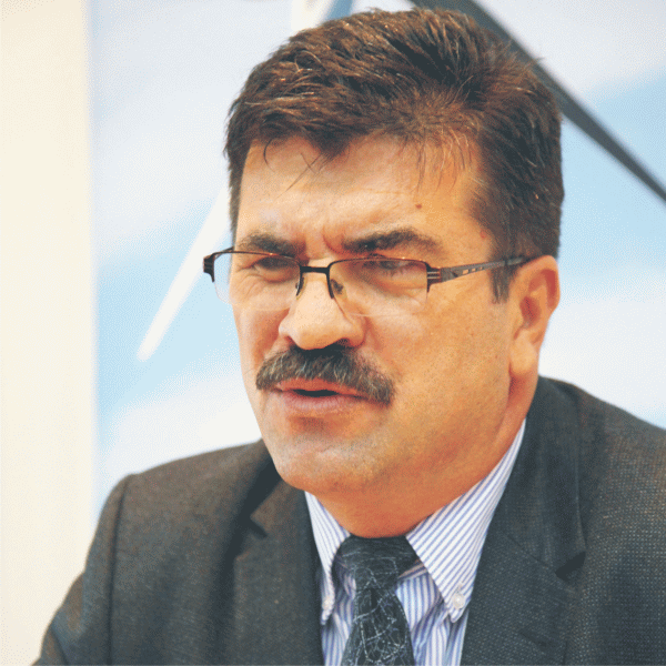 "Discuţiile cu reprezentanţii FMI au mers bine. Am prezentat situaţia companiei sucursală cu sucursală şi măsurile de eficientizare aplicate până acum".