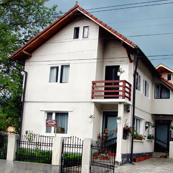 Pensiunile rurale, locul întâi în topul preferinţelor privind petrecerea sărbătorilor pascale
