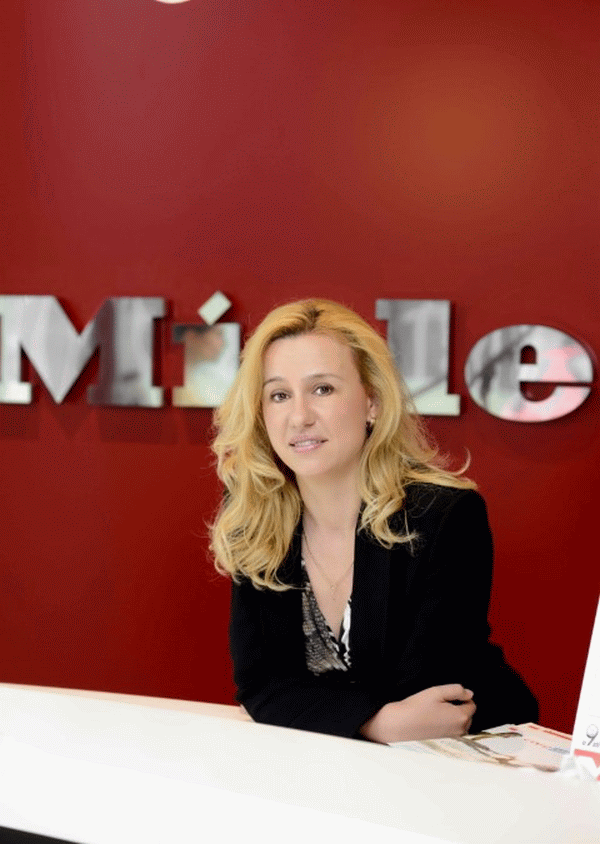 Loredana Butnaru, Director Vânzări Miele România