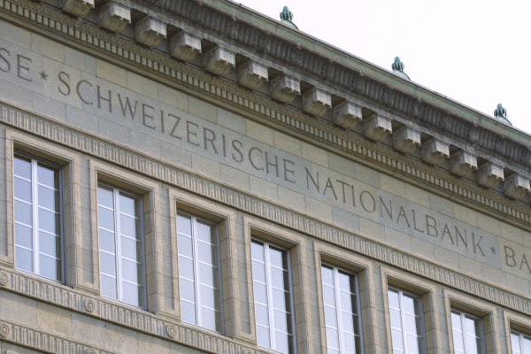 Banca Naţională a Elveţiei a pierdut 32 de miliarde de dolari în trei luni din cauza aprecierii francului