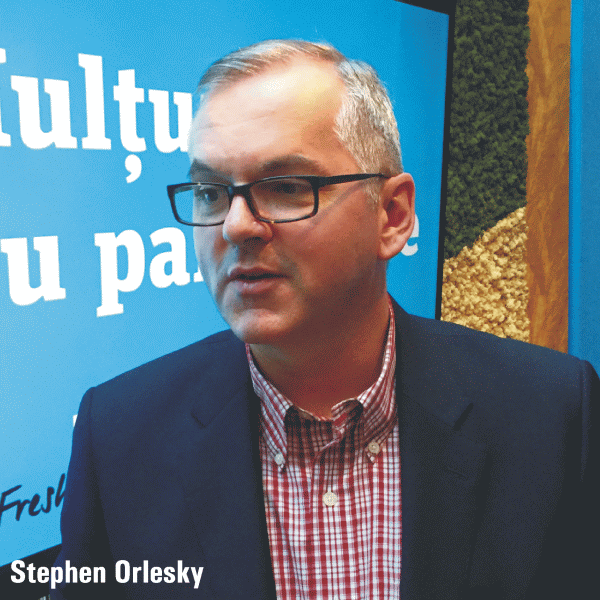 Stephen Orlesky va fi înlocuit cu Krzysztof Medrala