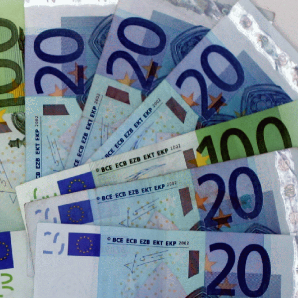 CIS: "Investiţii străine de 22 miliarde de euro în sectorul energetic autohton"