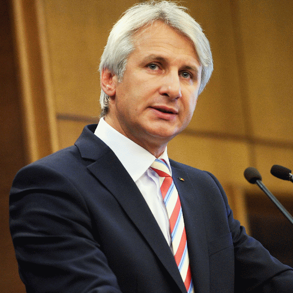 Teodorovici: "România poate să devină un paradis investiţional"
