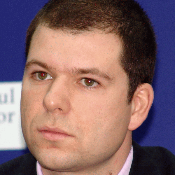 Bogdan Drăgoi lucrează la creşterea performanţei SIF1 şi la dezvoltarea Bursei