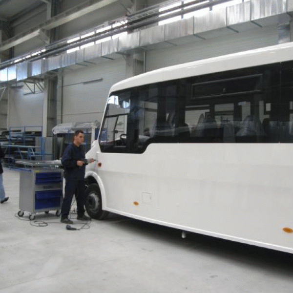 Catalanii de la Indcar au produs la Prejmer şasiuri de microbuze de 3,3 milioane de euro în 2014
