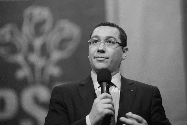 Ponta: "Nici Iohannis, nici Băsescu nu au cunoştinţe economice şi nici consilieri economici"