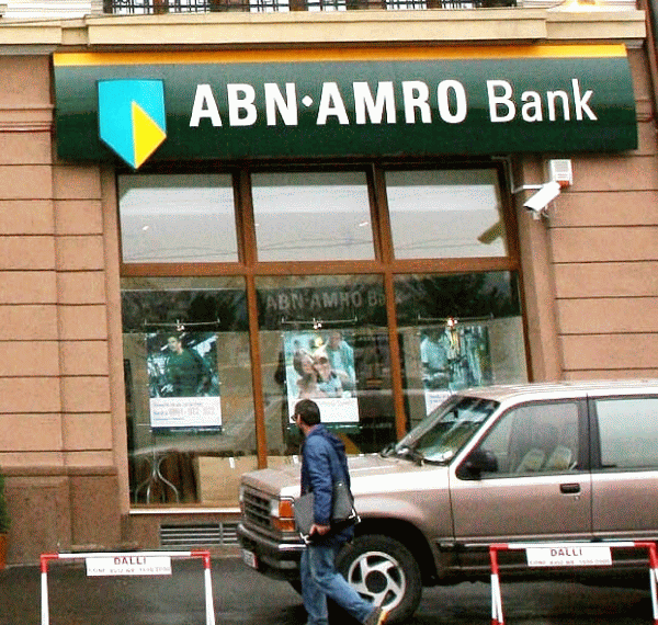 Profit aproape dublu pentru "ABN Amro"