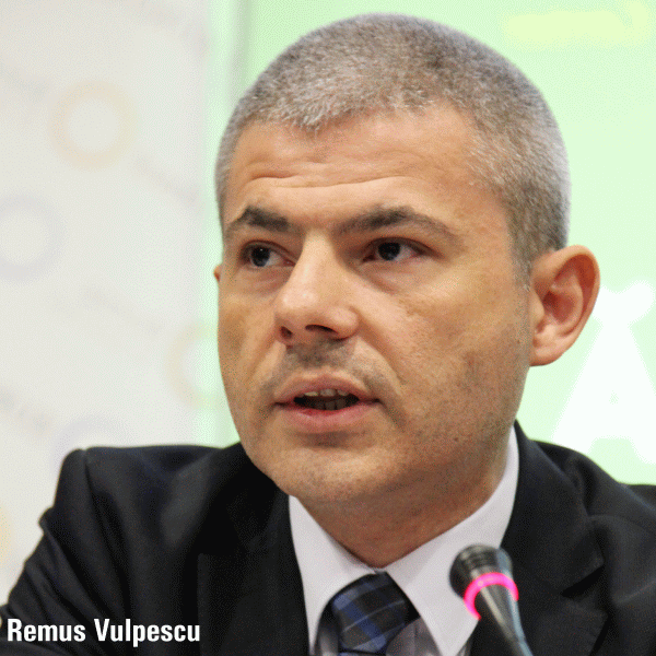"Afară cu agenţii imobiliari din companiile de stat!"
